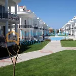 Mirage Villa Buketi