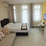 Taksim 9 Suites Apartments