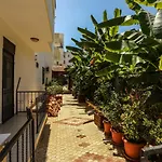 Sari Konak Apart Otel