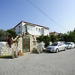 Alacati B House Hotel