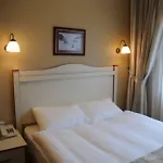 Ersu Hotel