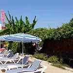 Alis Hotel