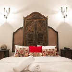 Oriella Hotel