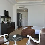 White Palace Hotel