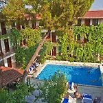 Koray Hotel