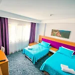 Golden Inn Hotel Uzungoel