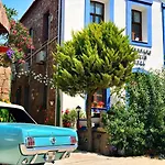 Herakles Hotel
