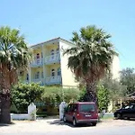 Cunda Selina Otel