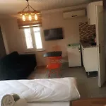 Taksim Nefti Residence