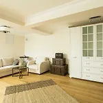 Amazing Triplex Apartment By Deniz Suites