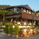 Rosy Hotel