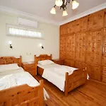 Ova7900 Villa Nail 2 Bedrooms