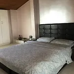 Pembe Otel