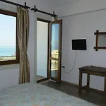 Karaburun Konak Hotel