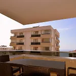 Elite Suite