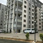 Luxerious Three Bedroom Apartment