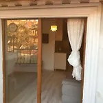 Akdemir House