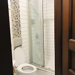 Full House Boutique Hotel