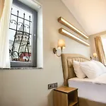 Galataist Apartments