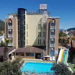 Yade Luxe Hotel