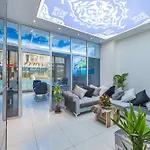 Raimond Hotel