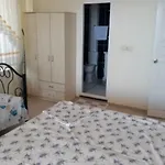 Oezcan Apart