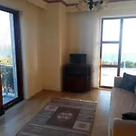 Oezcan Apart