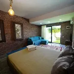 Vavilla Apartment