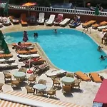 Mood Beach Hotel