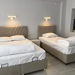 Sisoore Apart