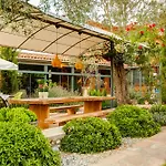 Cunda Battalos Kuecuek Otel