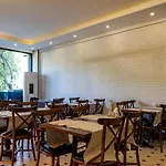 Maidos Suites