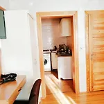 Istanbul Sydney Apart