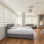 Modamour Hotel