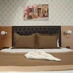 Otel Grand Lark Istanbul