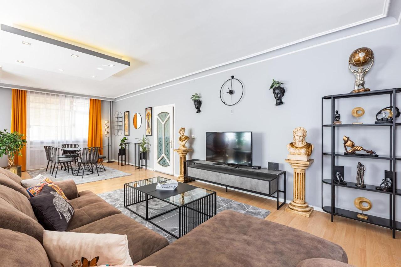 Spacious On Bagdat Street Kadikoy