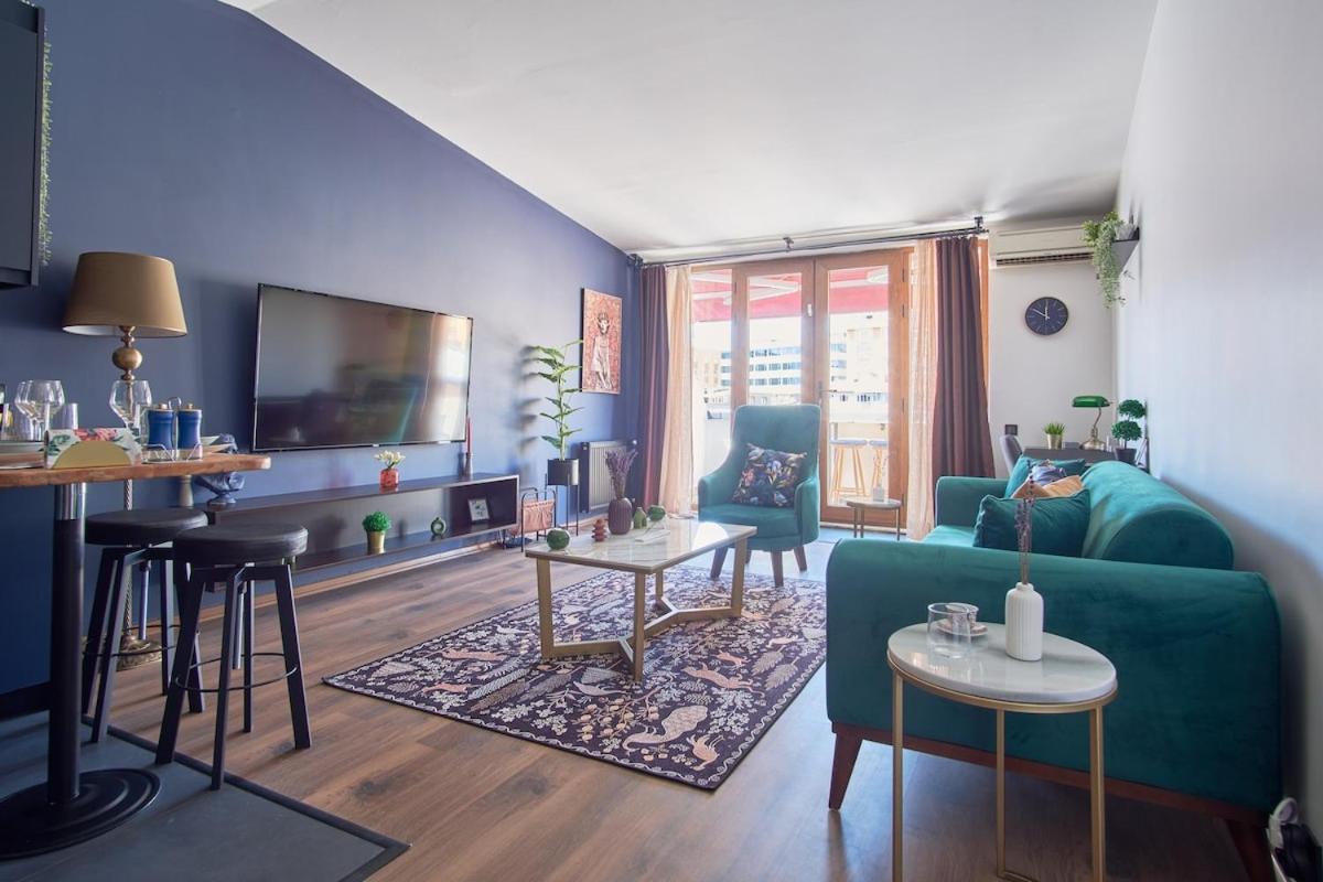 Apartment Cozy Penthouse With The Balcony Istanbul