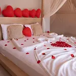 Kabak Freedom Deluxe Hotel