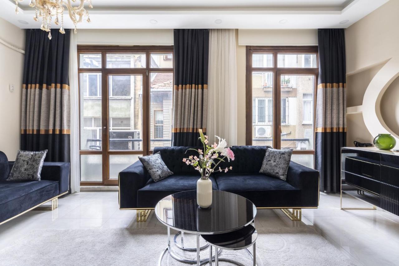 Central Flat With Balcony In Inonu Sisli Apartamento
