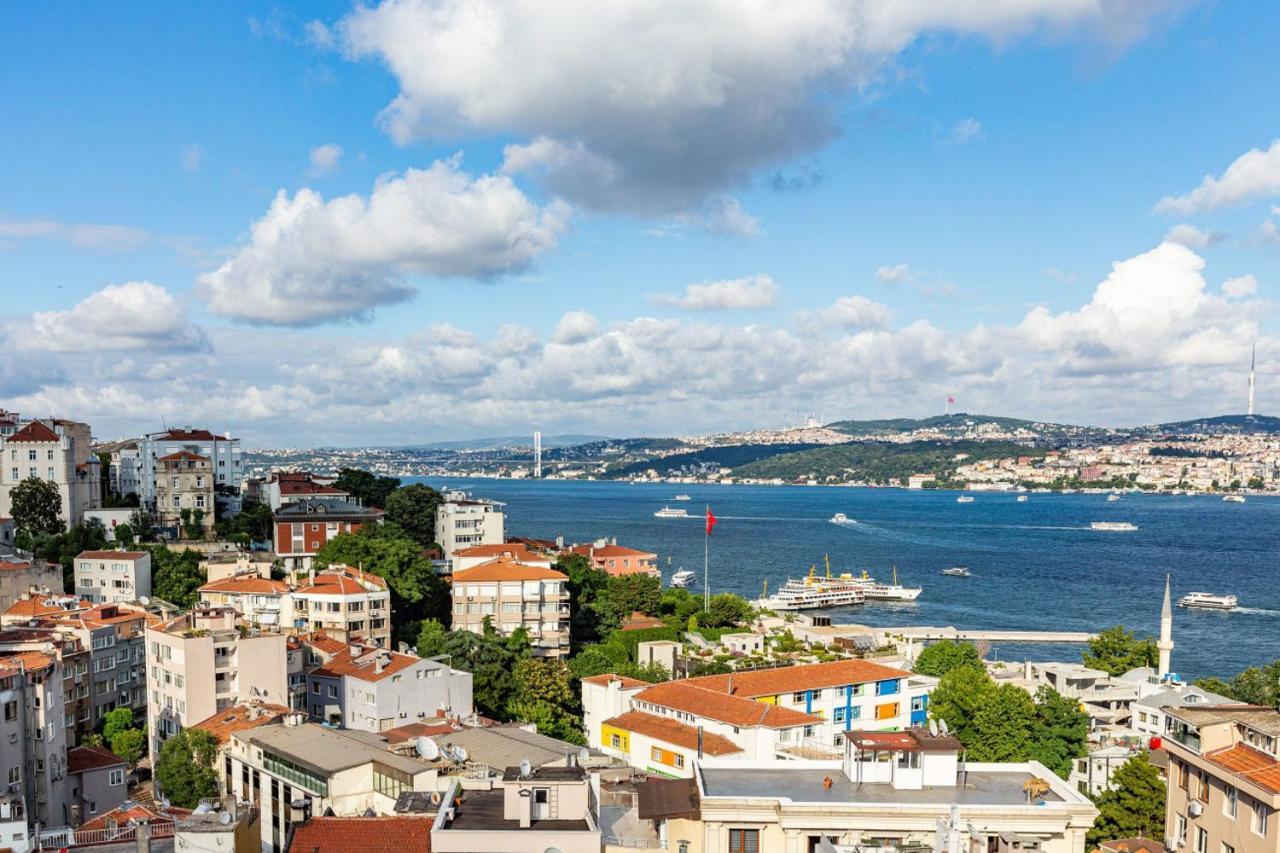 With Bosphorus View In Cihangir *