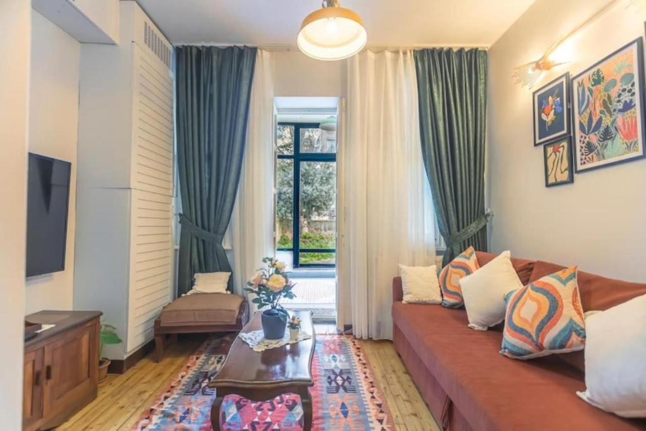 4-story Gem In Cihangir - 5 Bedroom & Cute Rooftop Apartment *