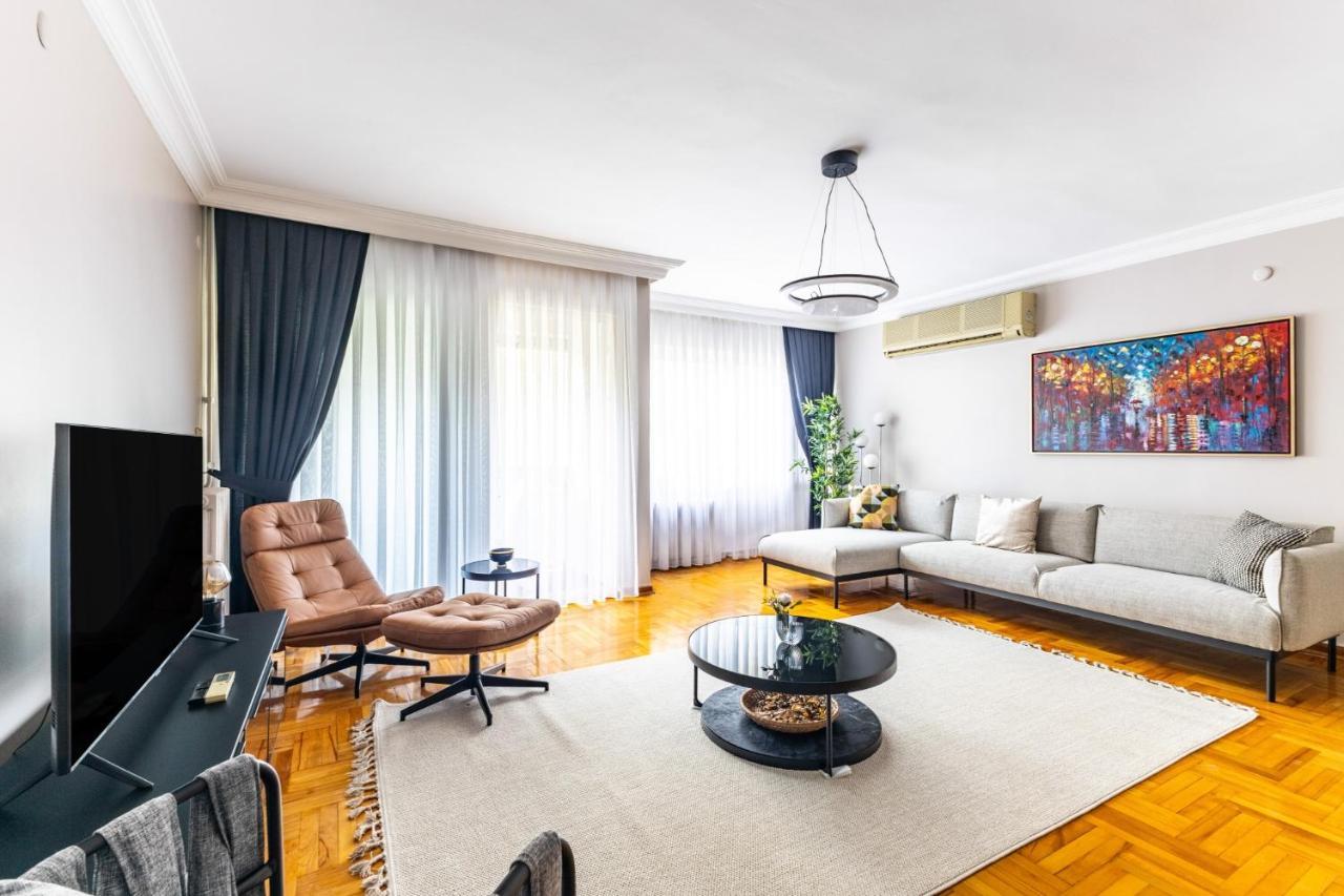 Chic Spacious Flat W Balcony 5 Min To Moda Coast Daire İstanbul