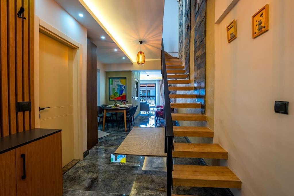 Sehir Merkezinde Lueks - Ocekhomes Adin Appartamento *