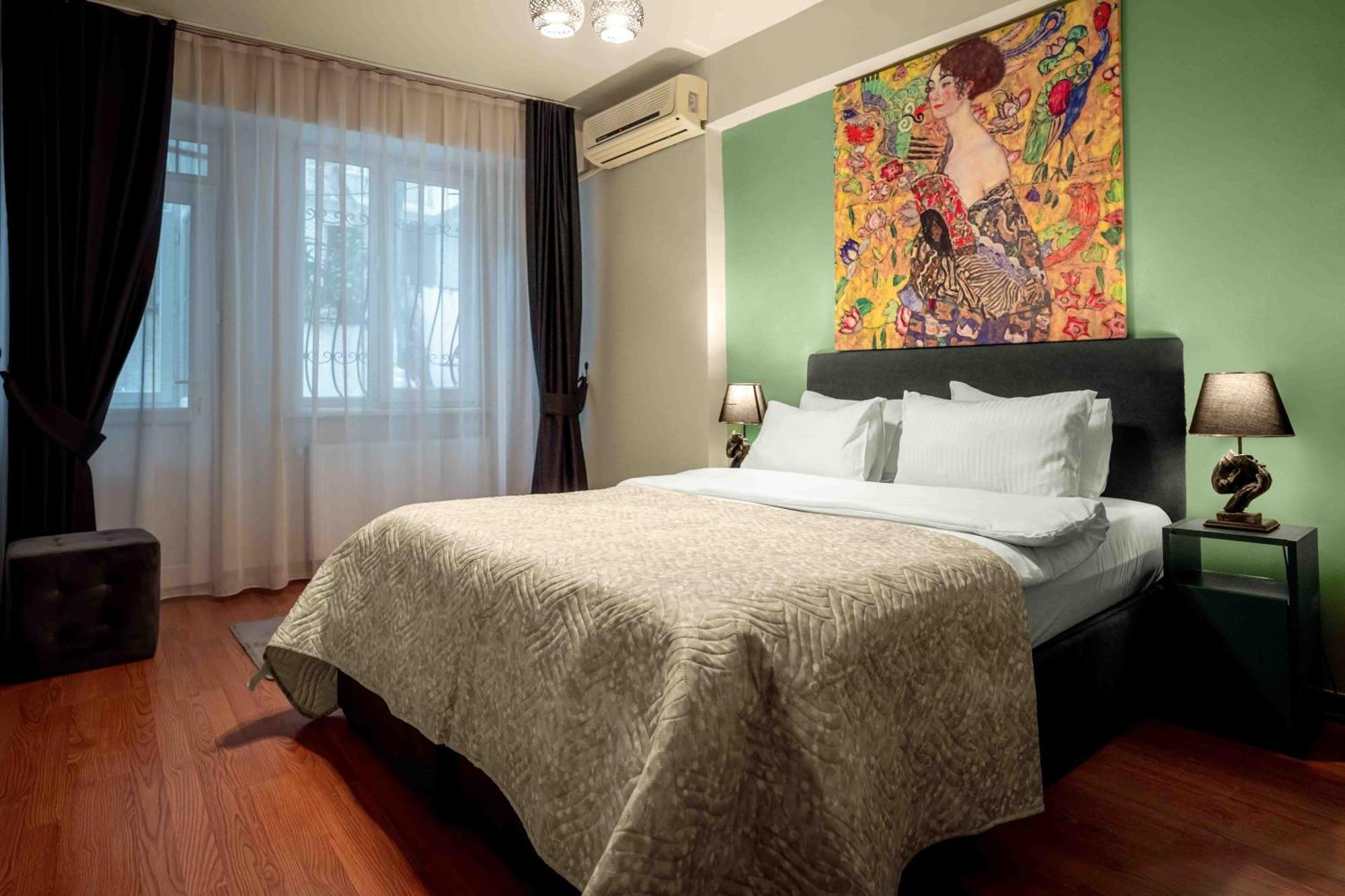 Bright & Spacious 3br Apt. In Center Of Besiktas * Istanboel