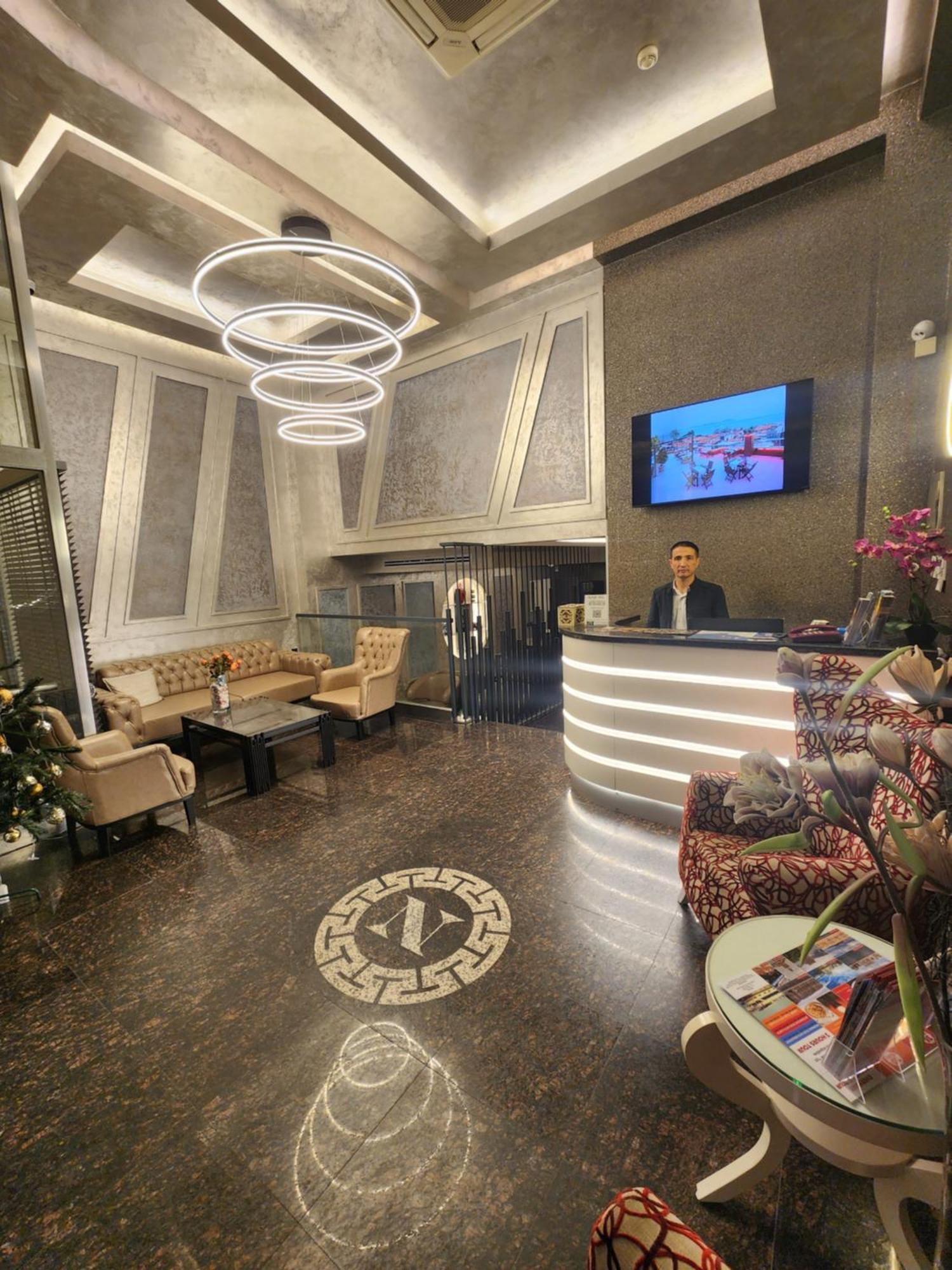 南大酒店 酒店 4*