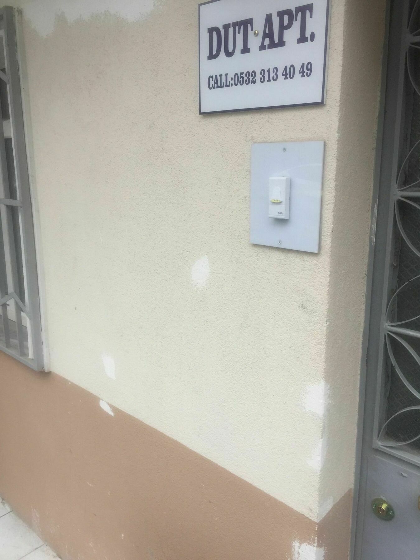 Daire Dut Apt. *