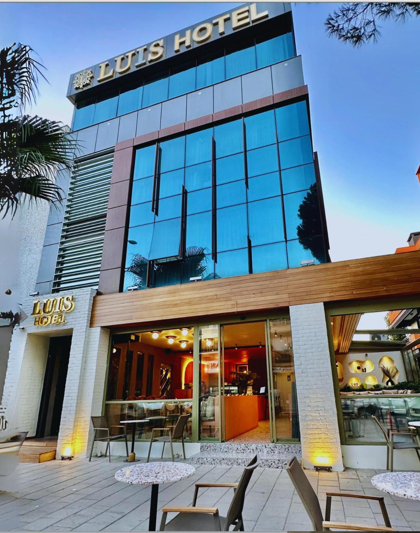 Luis Hotel